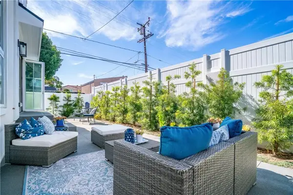 3202 Green Lane, Redondo Beach, CA 90278