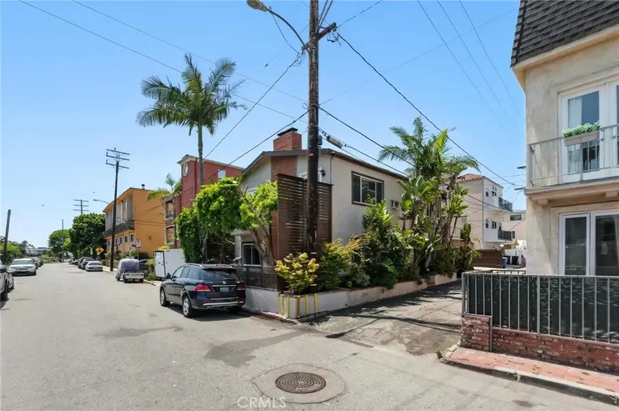 3315 Strongs Drive, Los Angeles, CA 90292 - Image #2