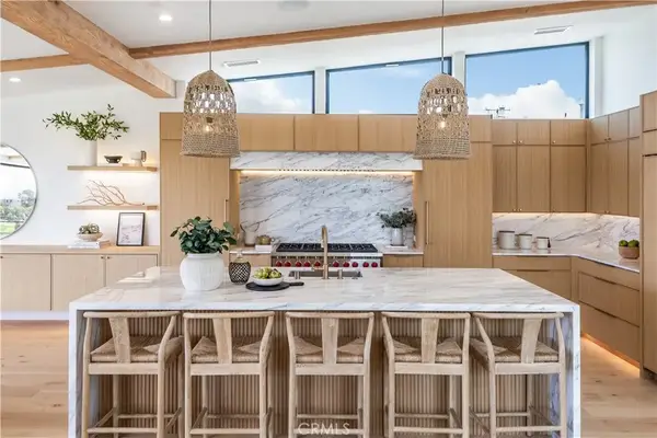 2007 Ava Avenue, Hermosa Beach, CA 90254