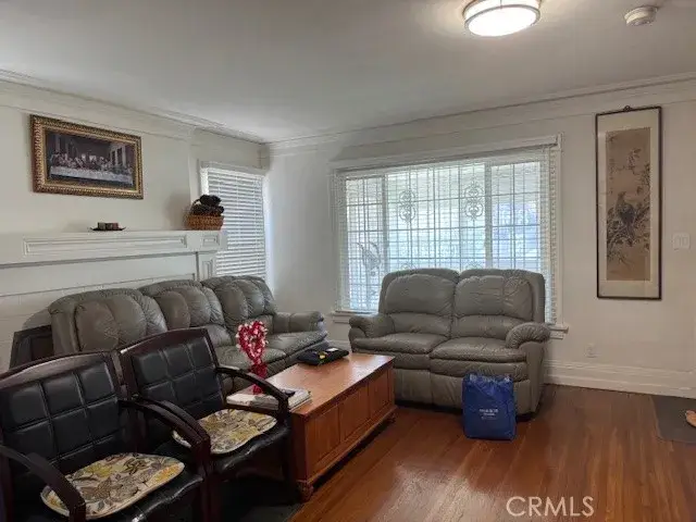 242 N St Andrews Pl, Los Angeles, CA 90004 - Image #3