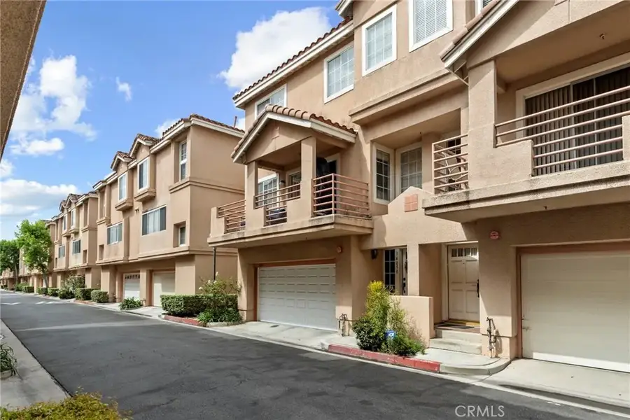 14050 Lemoli Way, Hawthorne, CA 90250 - Image #2