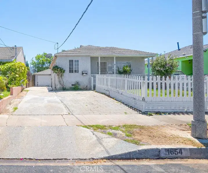 1654 W 216th Street, Torrance, CA 90501 - Image #2
