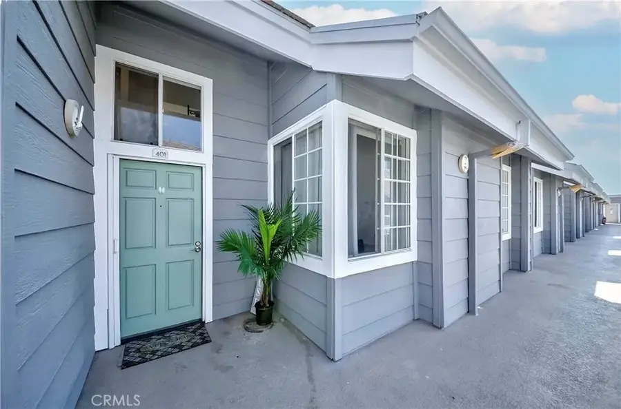 20301 Bluffside Circle #D401, Huntington Beach, CA 92646 - Image #3