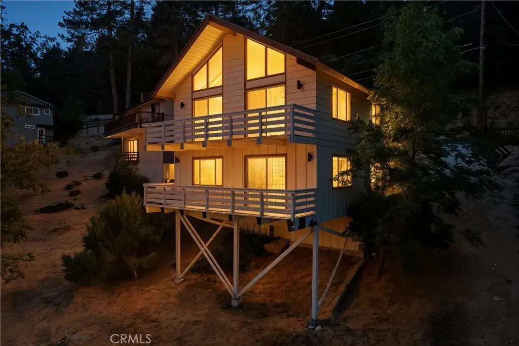 23755 Zuger Dr, Crestline, CA 92325 - Image #1