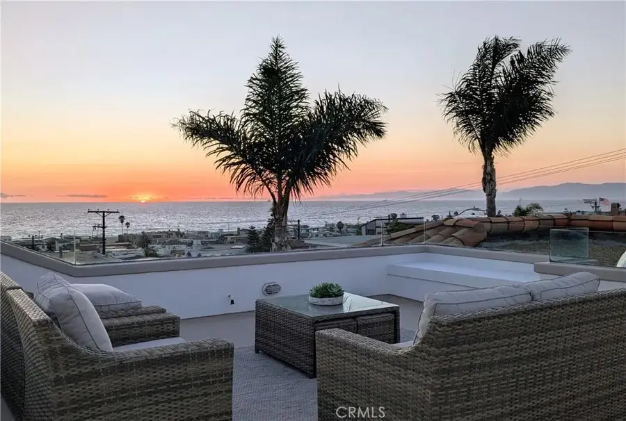 1550 Monterey Boulevard, Hermosa Beach, CA 90254 - Image #2