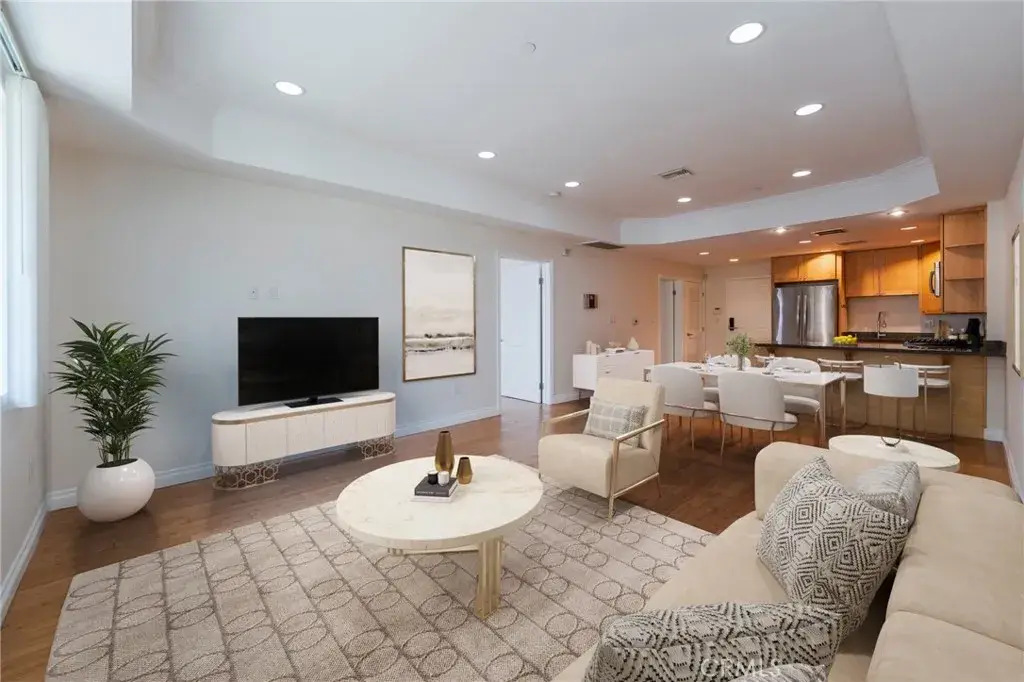 3061 W 12th Place #101, Los Angeles, CA 90006 - Image #1