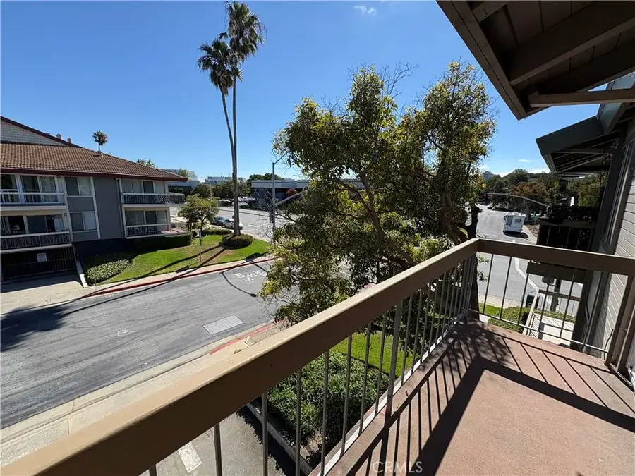 710 Mariners Island Boulevard #211, San Mateo, CA 94404 - Image #2