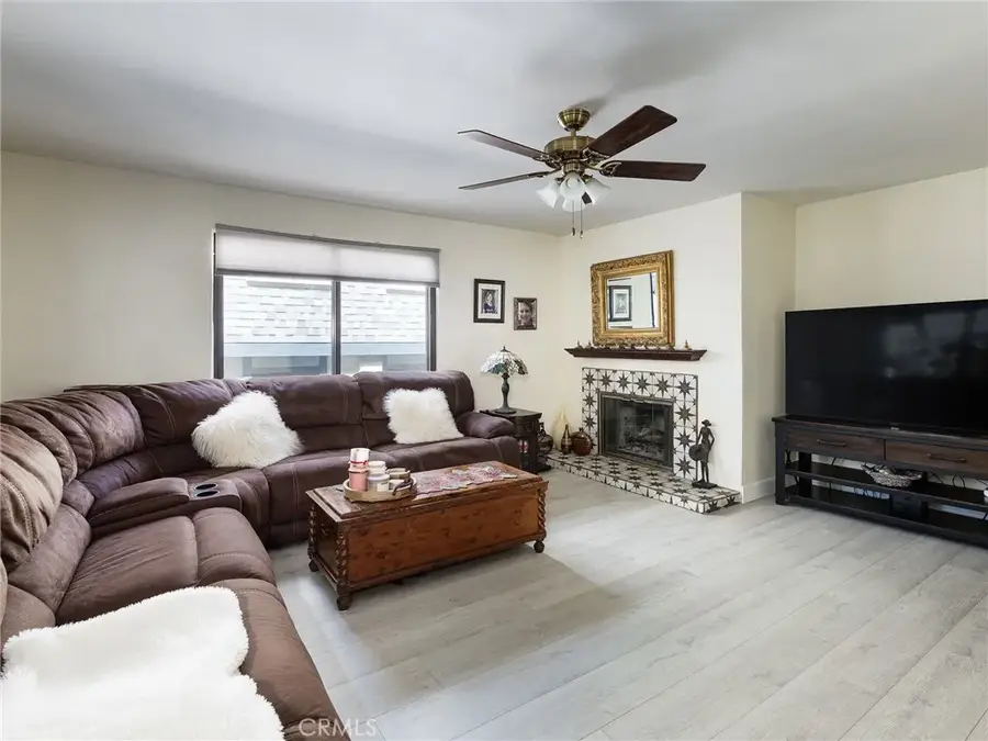 212 E Imperial Avenue #E, El Segundo, CA 90245 - Image #3