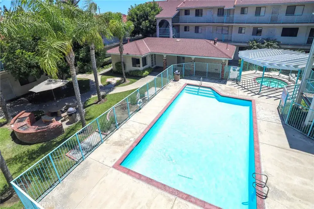 14405 Cerise #35, Hawthorne, CA 90250 - Image #1