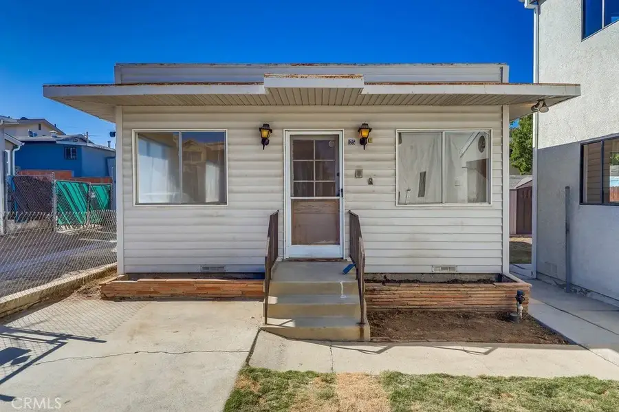 125 N Marshall Ct, San Pedro, CA 90731 - Image #2