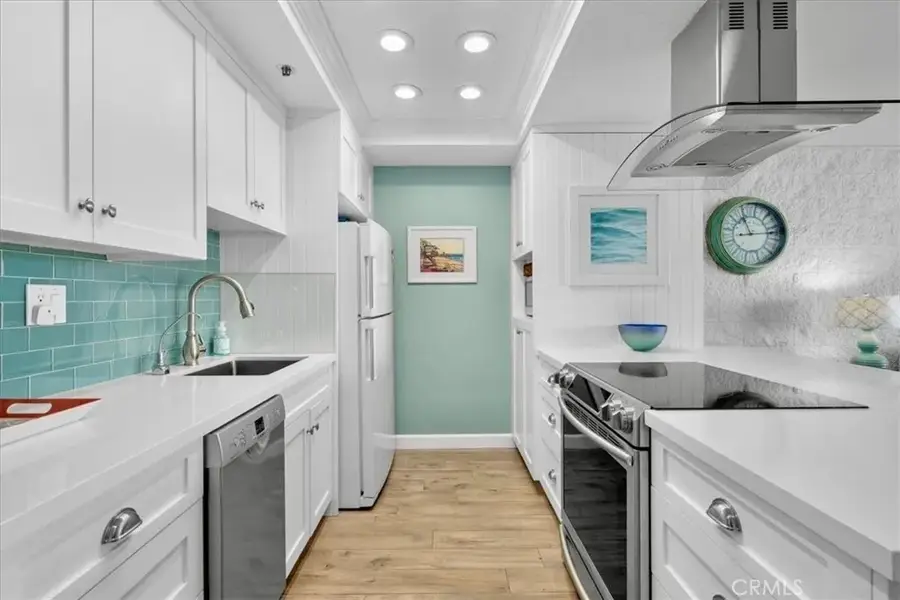 615 Esplanade #504, Redondo Beach, CA 90277 - Image #3