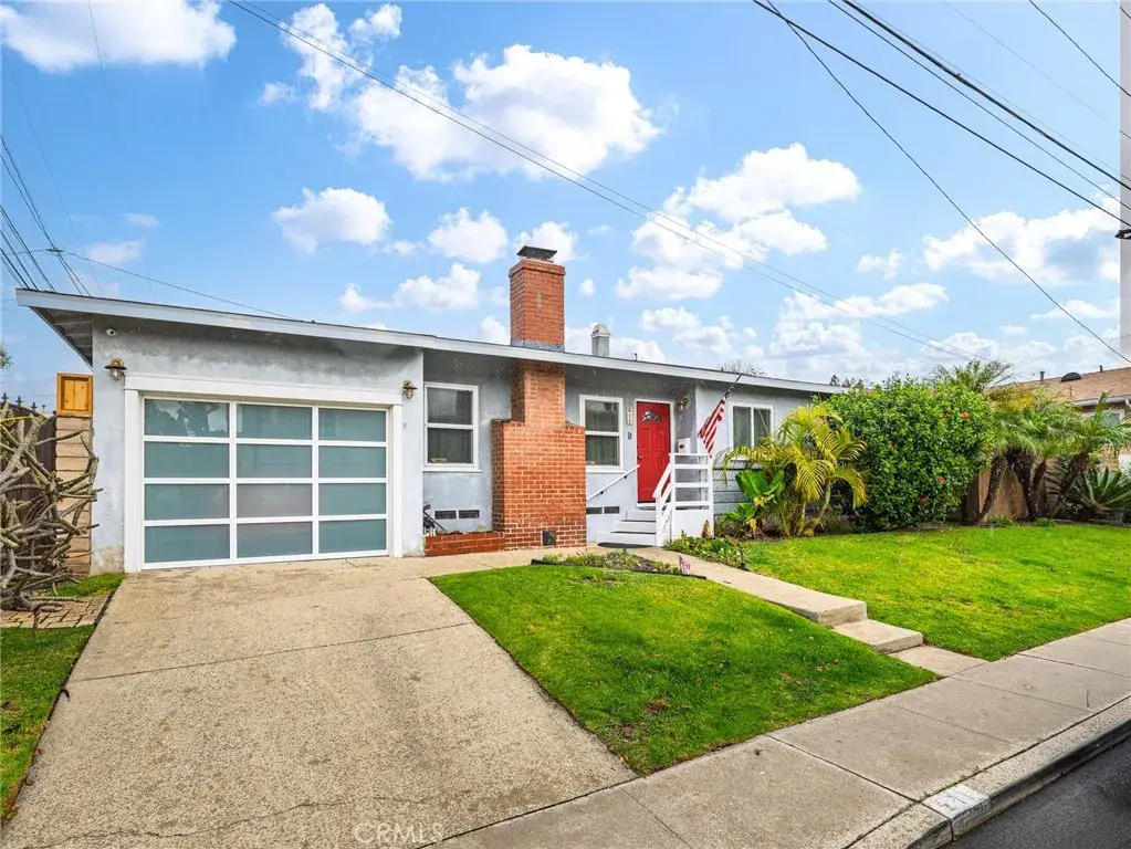 211 E Pine Avenue, El Segundo, CA 90245 - #1