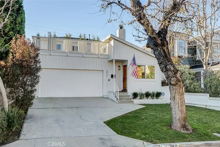 2921 N Poinsettia, Manhattan Beach, CA 90266 - Image #2