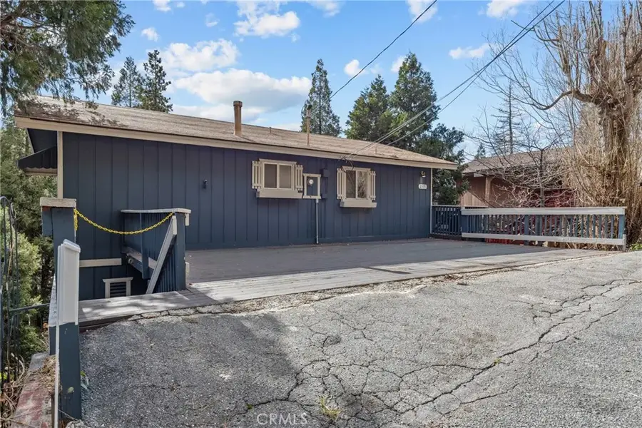 23771 Zuger Dr, Crestline, CA 92325 - Image #2