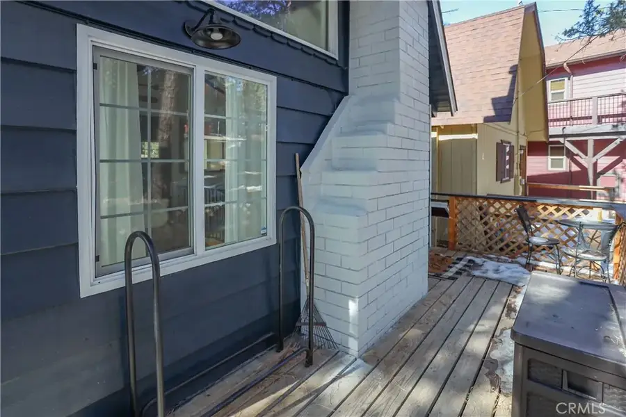 325 Hilltop Lane, Big Bear City, CA 92314 - Image #3