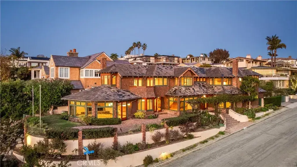 811 6th Street, Manhattan Beach, CA 90266 - Image #1