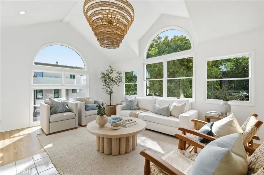 225 27th Street, Hermosa Beach, CA 90254 - Image #3