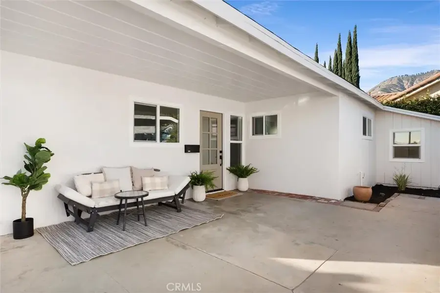 1145 Daveric Drive, Pasadena, CA 91107 - Image #2