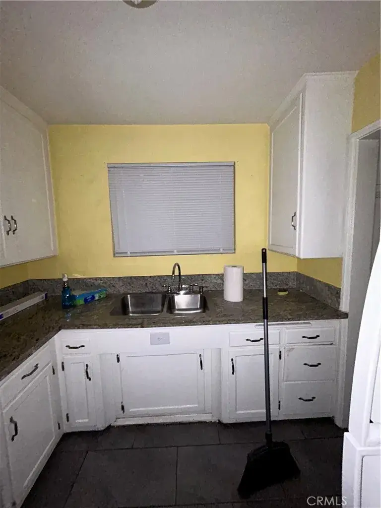 10902 S Western, Los Angeles, CA 90047 - Image #2