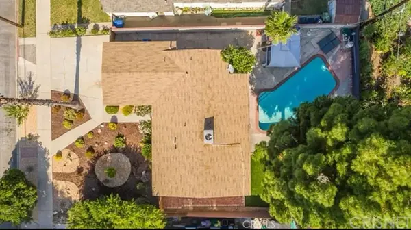 19415 Hart, Reseda, CA 91335