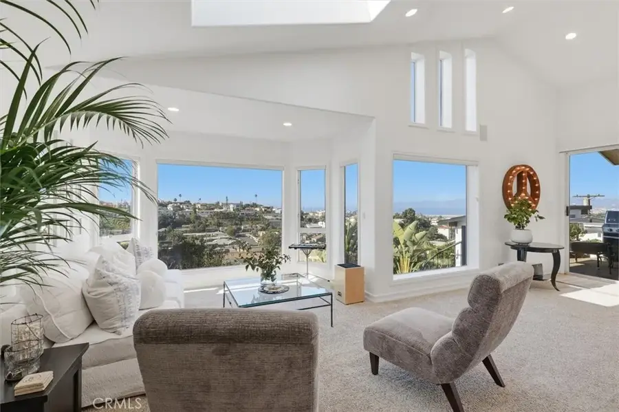 8325 Delgany Avenue, Playa Del Rey, CA 90293 - Image #2