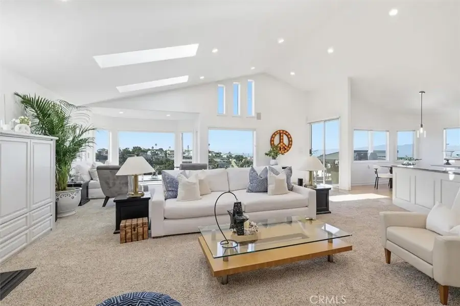 8325 Delgany Avenue, Playa Del Rey, CA 90293 - Image #3