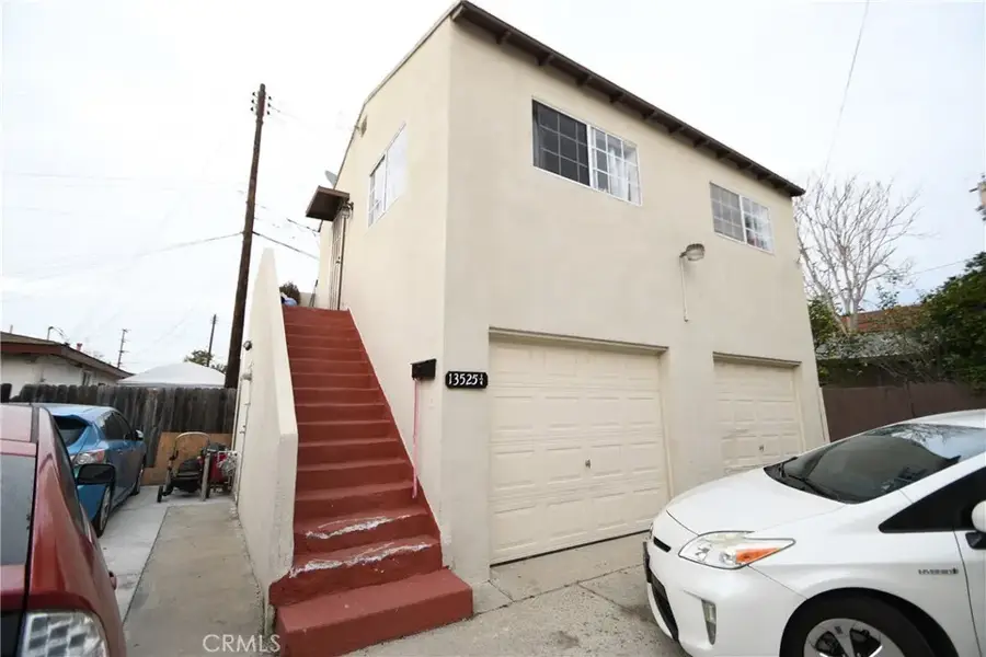 13525 Kornblum Avenue, Hawthorne, CA 90250 - #2