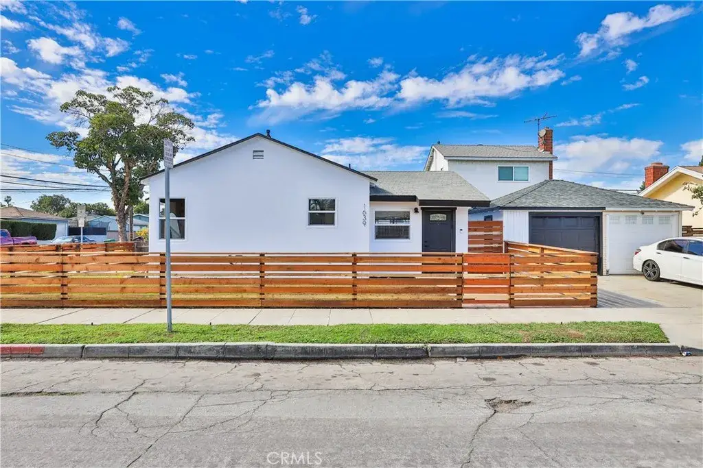 1639 E Hungerford Street, Long Beach, CA 90805 - #1