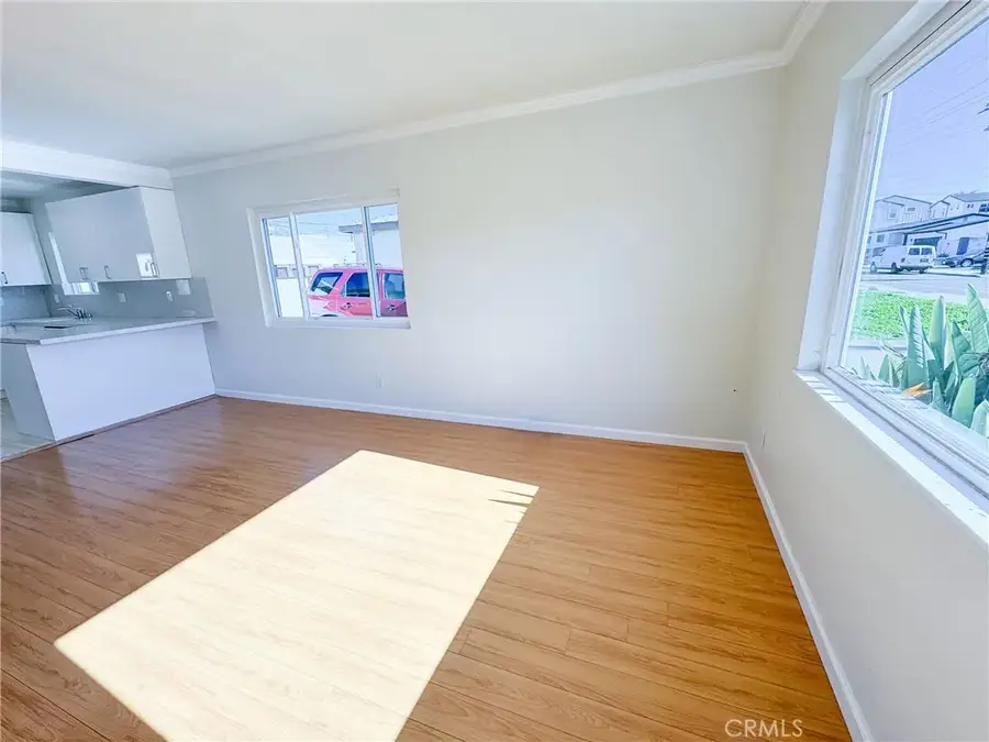 2305 Graham Avenue, Redondo Beach, CA 90278 - Image #2