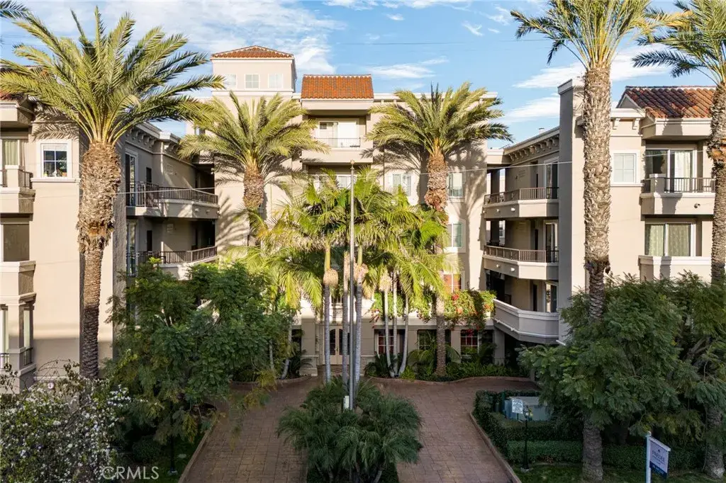 4060 Glencoe Avenue #204, Marina Del Rey, CA 90292 - Image #1