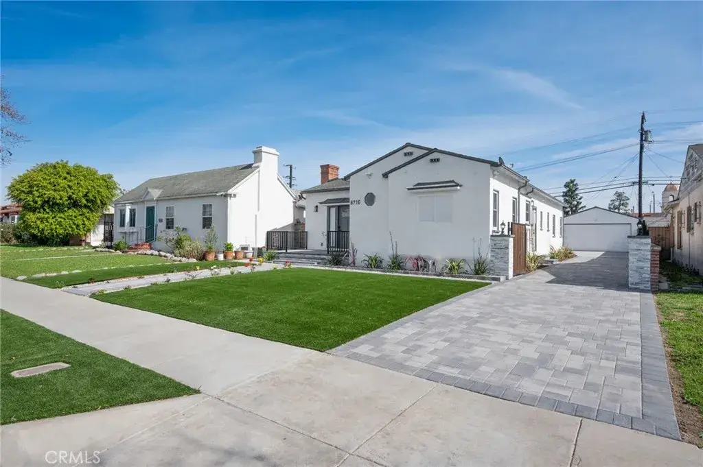 8716 S 10th Avenue, Inglewood, CA 90305 - #1