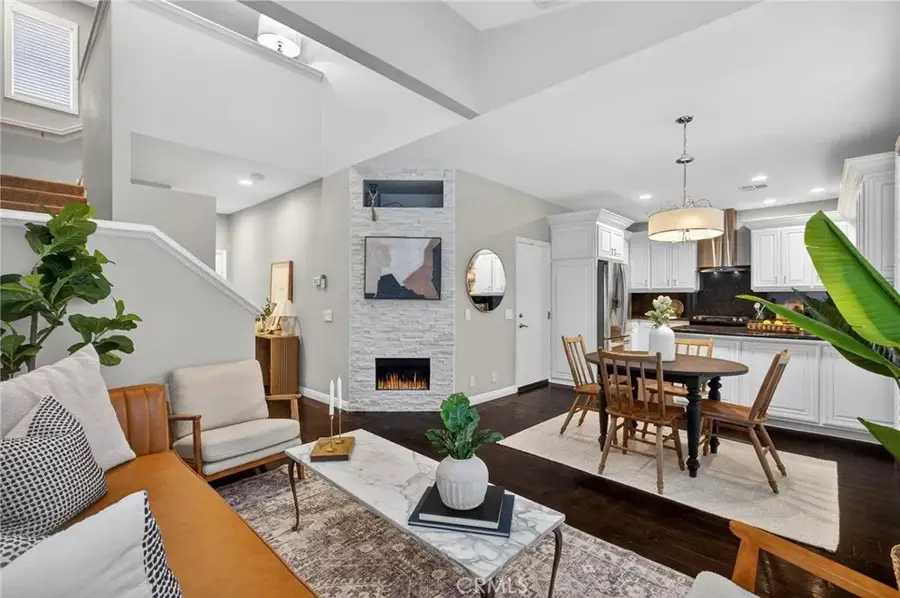 1832 Raymond Avenue, Signal Hill, CA 90755 - #2