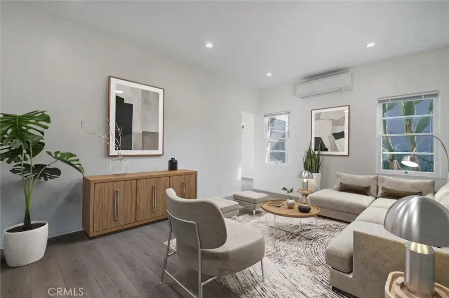 1226 S Dunsmuir, Los Angeles, CA 90019 - #2