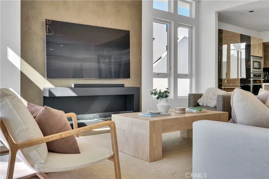 719 1st Place, Hermosa Beach, CA 90254 - #1