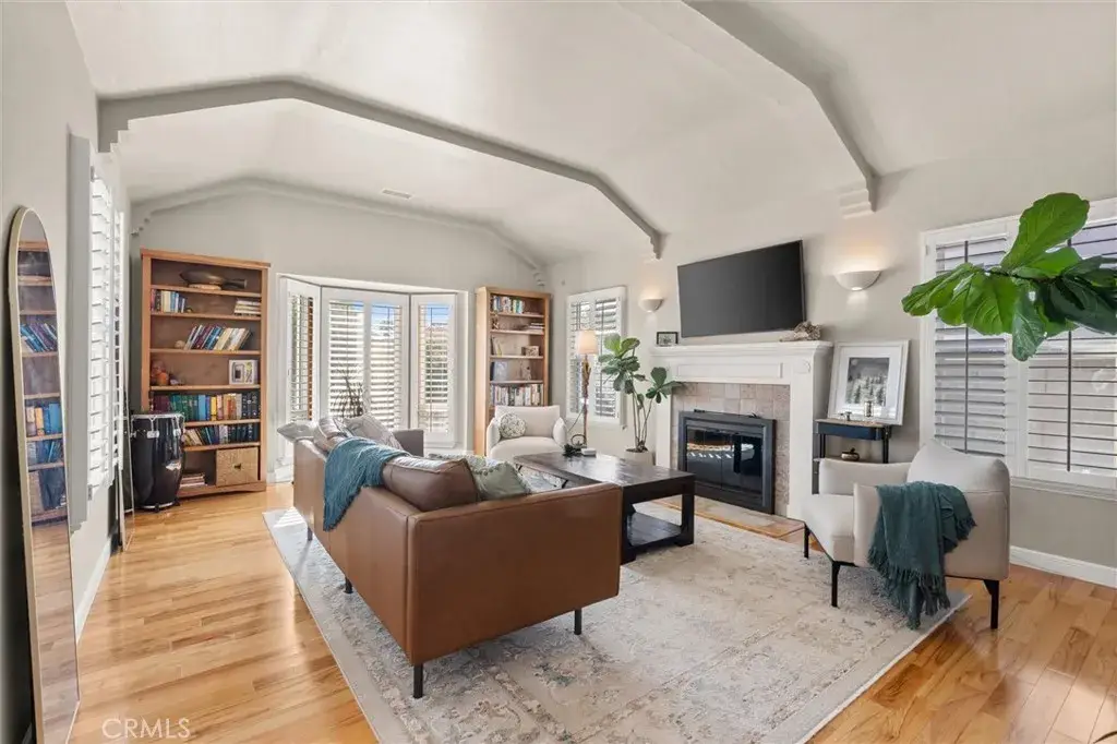 3903 W 59th Place, Los Angeles, CA 90043 - #1