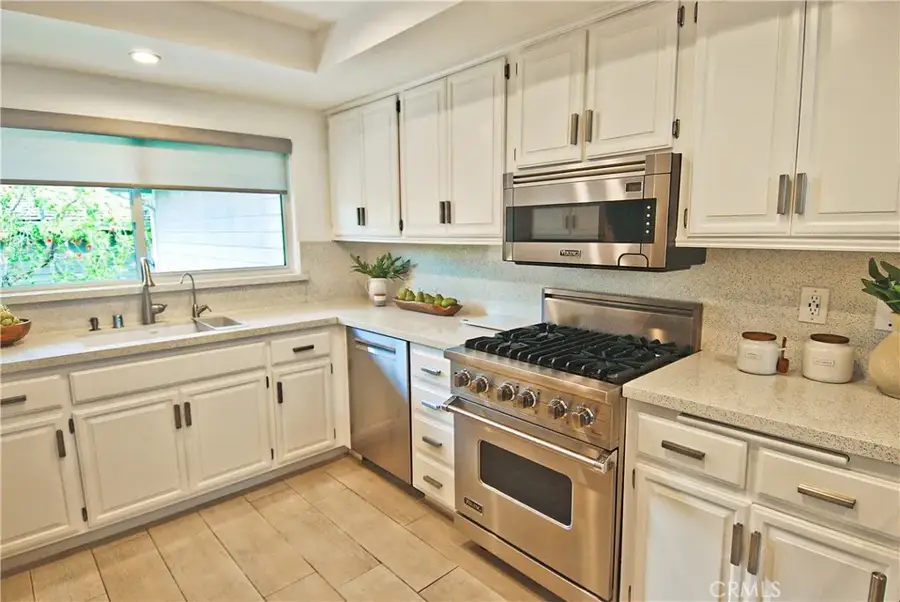 13 Catalina Court, Manhattan Beach, CA 90266 - #3