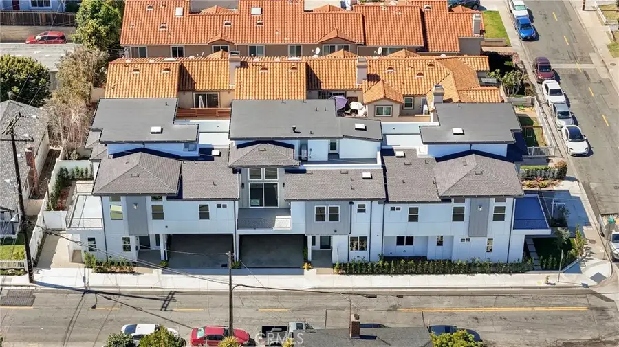 2409 Perkins Ln, Redondo Beach, CA 90278 - #2