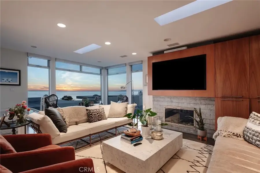 121 16th Street, Manhattan Beach, CA 90266 - #3