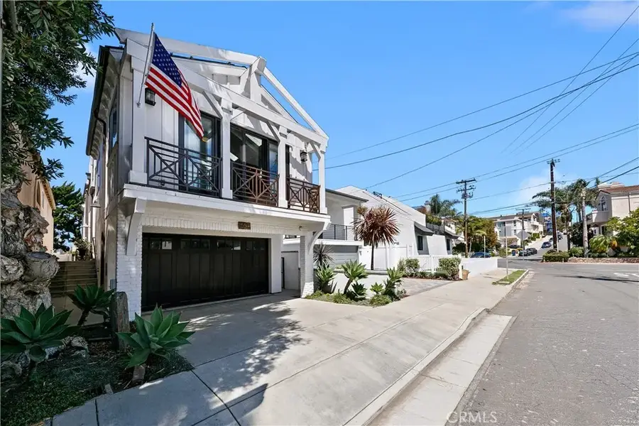 557 3rd Street, Hermosa Beach, CA 90254 - #3