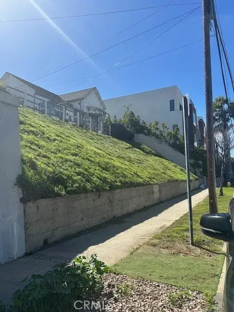 241 W 8th Street, San Pedro, CA 90732 - #3
