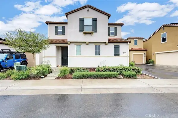 9925 Del Surf Ln, Elk Grove, CA 95757