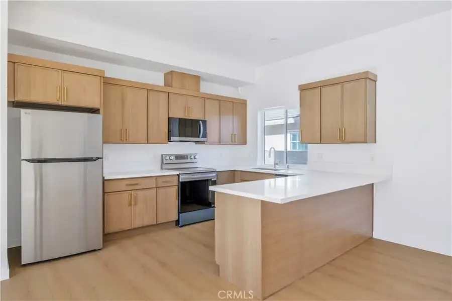 10905 Dalerose Avenue #B, Inglewood, CA 90304 - #3