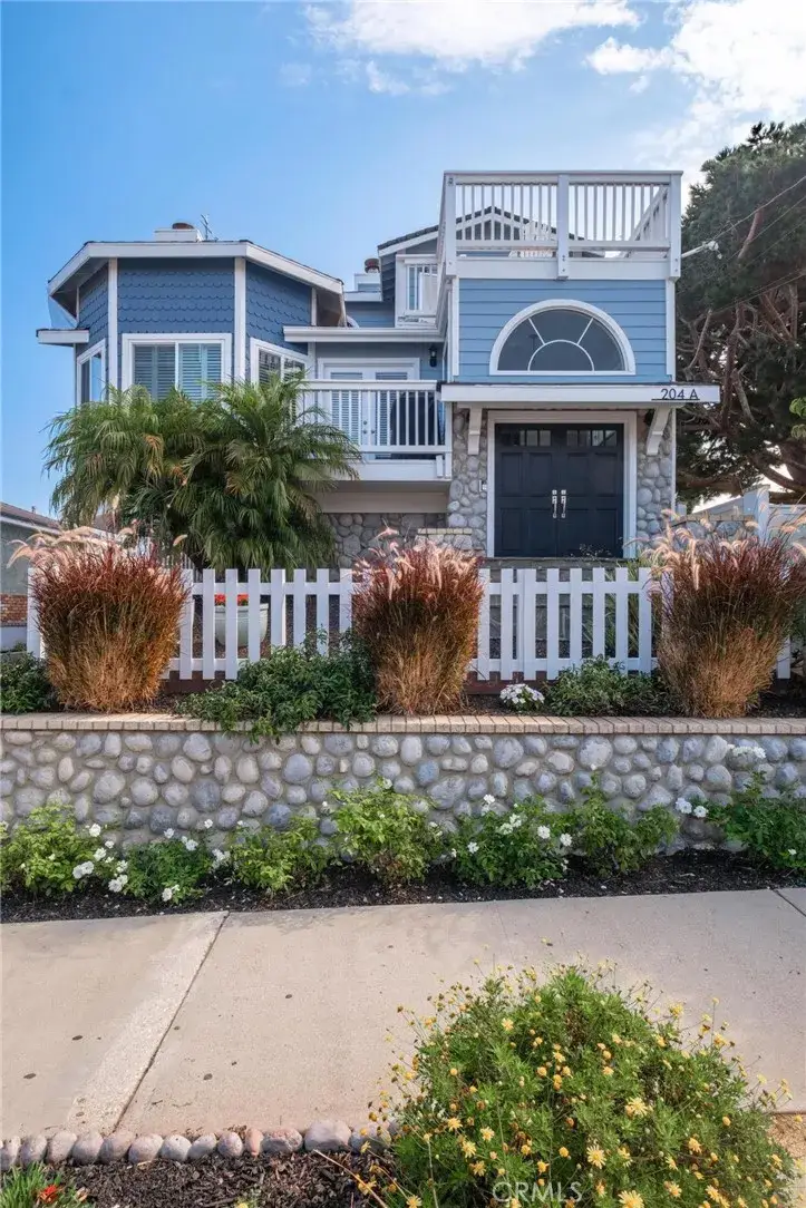 204 N Lucia #A, Redondo Beach, CA 90277 - #2