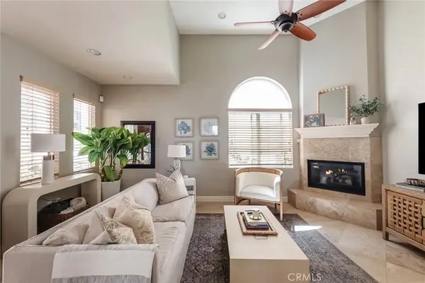 230 Ardmore Avenue, Hermosa Beach, CA 90254