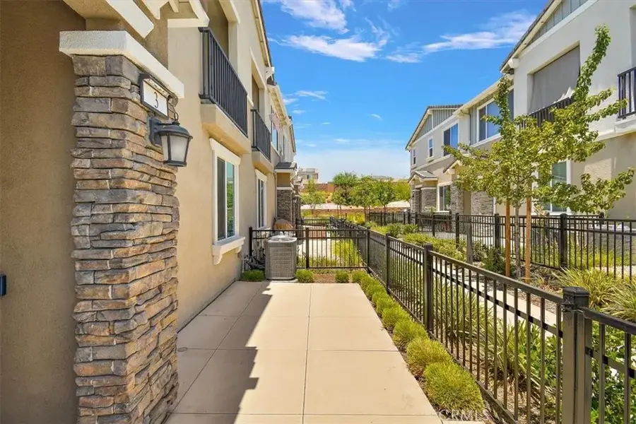 16540 Wyndham, Fontana, CA 92336 - #2