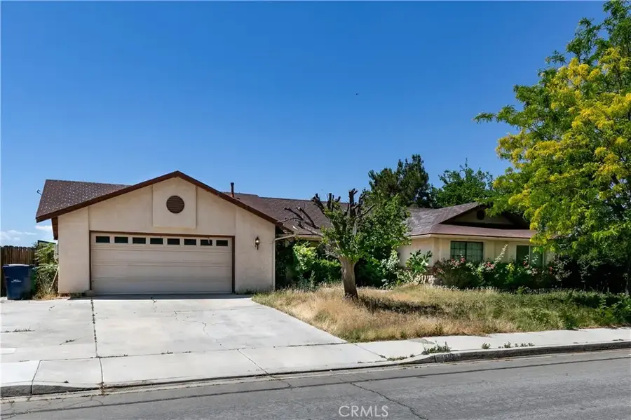 45931 York, Lancaster, CA 93534 - #2
