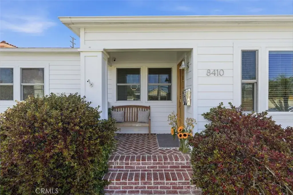 8410 Alverstone Avenue, Los Angeles, CA 90045 - #1
