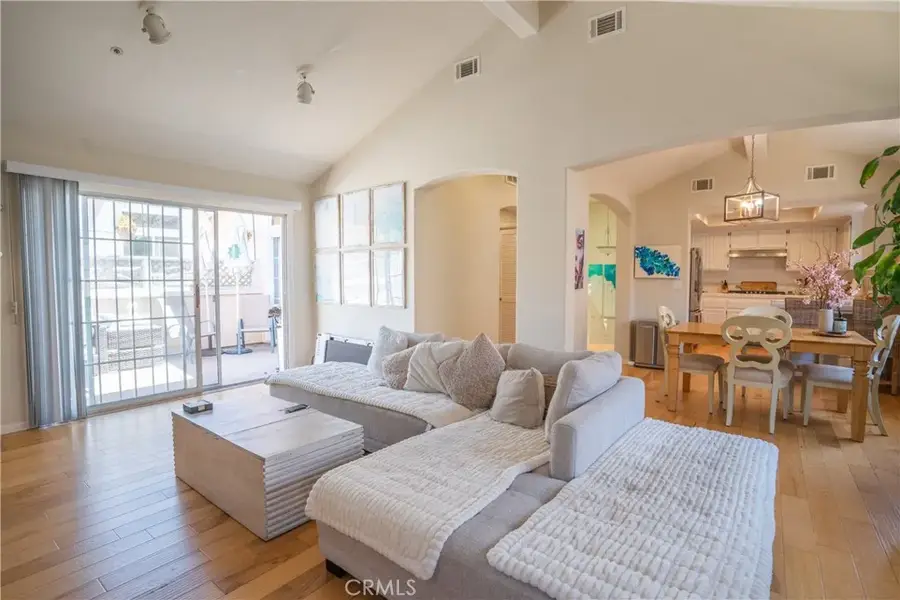 2517 Rockefeller #B, Redondo Beach, CA 90278 - #3