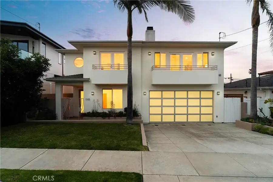 1305 11th, Manhattan Beach, CA 90266 - #2