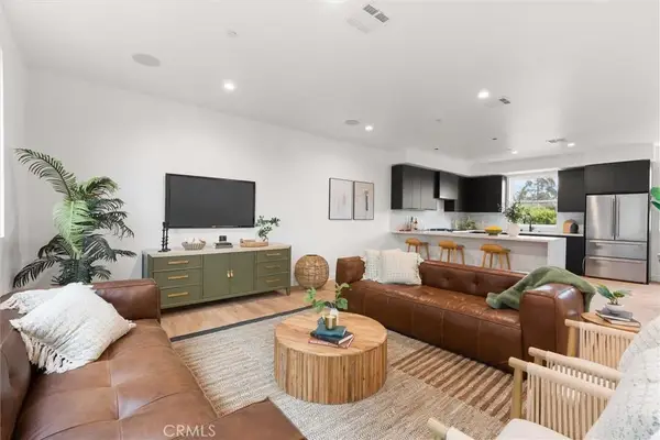 6057 N Tujunga Avenue, North Hollywood, CA 91606